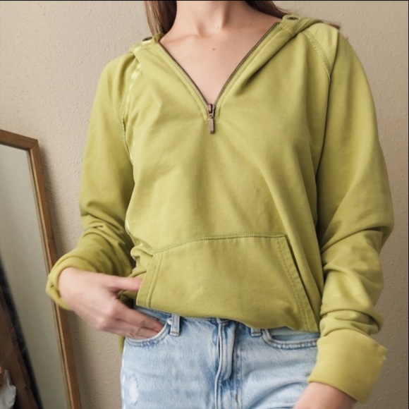 Tops - trendy green sweatshirt